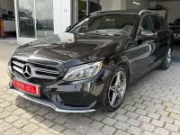 Usado Mercedes C200 150 CV (110 kW) 2018 Negro Familiar