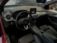 Usado Mercedes B180 109 CV (80 kW) 2017 Negro Utilitario