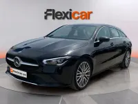 Usado Mercedes CLA180 Shooting Brake 136 CV (100 kW) 2022 Negro Familiar