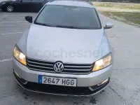 Usado VW Passat Edition 105 CV (77 kW) 2012 Gris / plata Berlina