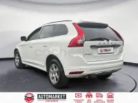 Usado Volvo XC60 Momentum 136 CV (100 kW) 2015 Blanco SUV