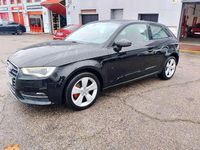 Usado Audi A3 Ambiente 150 CV (110 kW) 2014 Negro Utilitario