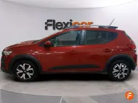 Usado Dacia Sandero Essentiel 101 CV (74 kW) 2021 Rojo Utilitario