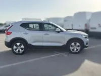 Usado Volvo XC40 Momentum 163 CV (119 kW) 2022 Blanco SUV