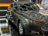 Usado Ford Mondeo Trend 120 CV (88 kW) 2016 Gris / plata Berlina