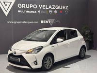 Usado Toyota Yaris Hybrid Active 100 CV (73 kW) 2020 Blanco Berlina