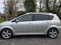 Usado Toyota Corolla Verso Sport 177 CV (130 kW) 2007 Gris / plata Monovolumen