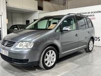 Usado VW Touran 105 CV (77 kW) 2006 Gris / plata Monovolumen