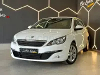 Usado Peugeot 308 Style 100 CV (73 kW) 2015 Blanco Berlina