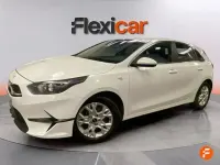 Usado Kia Ceed 136 CV (100 kW) 2023 Blanco Utilitario