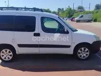 Usado Peugeot Partner Tepee 75 CV (55 kW) 2009 Blanco Monovolumen