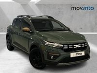 Usado Dacia Sandero Extreme 101 CV (74 kW) 2025 Verde Berlina