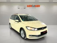 Usado VW Touran Life 150 CV (110 kW) 2024 Beige Monovolumen