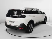 Usado Peugeot 5008 Allure 131 CV (96 kW) 2024 Blanco SUV