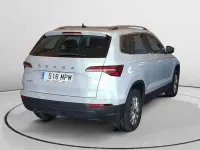 Usado Skoda Karoq Ambition 117 CV (86 kW) 2024 Gris SUV
