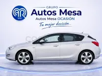 Usado Opel Astra Selective 125 CV (91 kW) 2011 Gris / plata Berlina