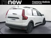 Usado Dacia Jogger Expression 100 CV (73 kW) 2025 Blanco Monovolumen