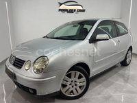 Usado VW Polo Trendline 75 CV (55 kW) 2005 Gris / plata Berlina