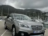 Usado Subaru Outback 150 CV (110 kW) 2017 Gris / plata Familiar