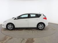 Usado Toyota Auris Active 132 CV (97 kW) 2015 Blanco Berlina
