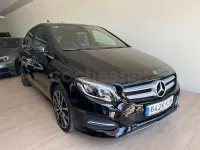 Usado Mercedes B180 109 CV (80 kW) 2018 Negro Utilitario