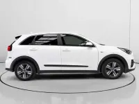 Usado Kia Niro 141 CV (103 kW) 2021 Blanco SUV