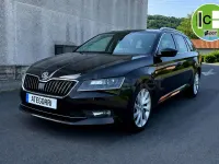 Usado Skoda Superb Style 150 CV (110 kW) 2018 Violeta / lila Familiar