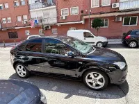 Usado Ford Focus Ghia 115 CV (84 kW) 2007 Negro Berlina