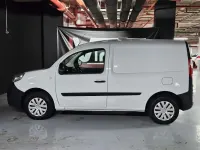 Usado Renault Kangoo 80 CV (58 kW) 2020 Blanco Monovolumen