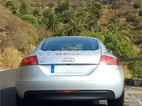 Usado Audi TT 160 CV (117 kW) 2009 Gris / plata Coupe