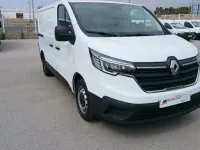 Usado Renault Trafic 120 CV (88 kW) 2018 Blanco Monovolumen