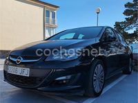 Usado Opel Astra Selective 115 CV (84 kW) 2015 Negro Berlina