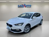 Usado Seat Leon Reference 150 CV (110 kW) 2021 Blanco Berlina