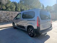 Usado Citroën Berlingo Shine 130 CV (95 kW) 2022 Gris / plata Monovolumen