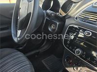 Usado Fiat Punto Pop 69 CV (50 kW) 2011 Blanco Utilitario