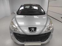 Usado Peugeot 308 Premium 136 CV (100 kW) 2008 Gris Utilitario