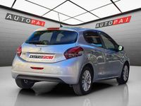 Usado Peugeot 208 Style 82 CV (60 kW) 2018 Gris / plata Utilitario