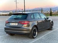 Usado Audi A3 Ambiente 105 CV (77 kW) 2013 Marrón Berlina