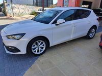 Usado Seat Leon Style 116 CV (85 kW) 2021 Blanco Utilitario