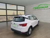 Usado Seat Arona Style Plus 110 CV (80 kW) 2022 Blanco SUV