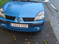 Usado Renault Clio II Dynamique 75 CV (55 kW) 2003 Azul Berlina