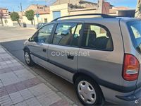 Usado Opel Zafira Comfort 100 CV (73 kW) 2001 Gris / plata Monovolumen