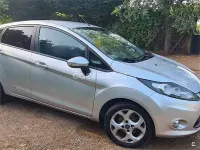 Usado Ford Fiesta 60 CV (44 kW) 2012 Gris / plata Berlina