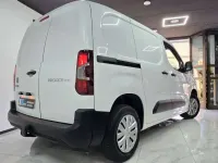 Usado Toyota Proace 101 CV (74 kW) 2022 Blanco Monovolumen