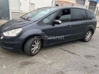 Begagnad Ford S-MAX Trend 140 HK (102 kW) 2007 Grå Minibuss