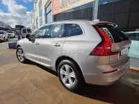 Usado Volvo XC60 Core 197 CV (144 kW) 2024 Gris / plata SUV