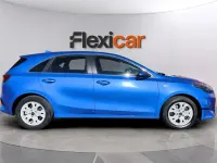 Usado Kia Ceed 136 CV (100 kW) 2023 Azul Utilitario