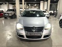 Usado VW Golf VI Highline 140 CV (102 kW) 2009 Gris Utilitario