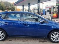 Usado Toyota Auris Active 116 CV (85 kW) 2015 Azul Berlina