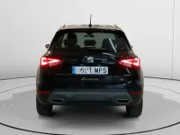 Usado Seat Arona FR 116 CV (85 kW) 2024 Negro SUV